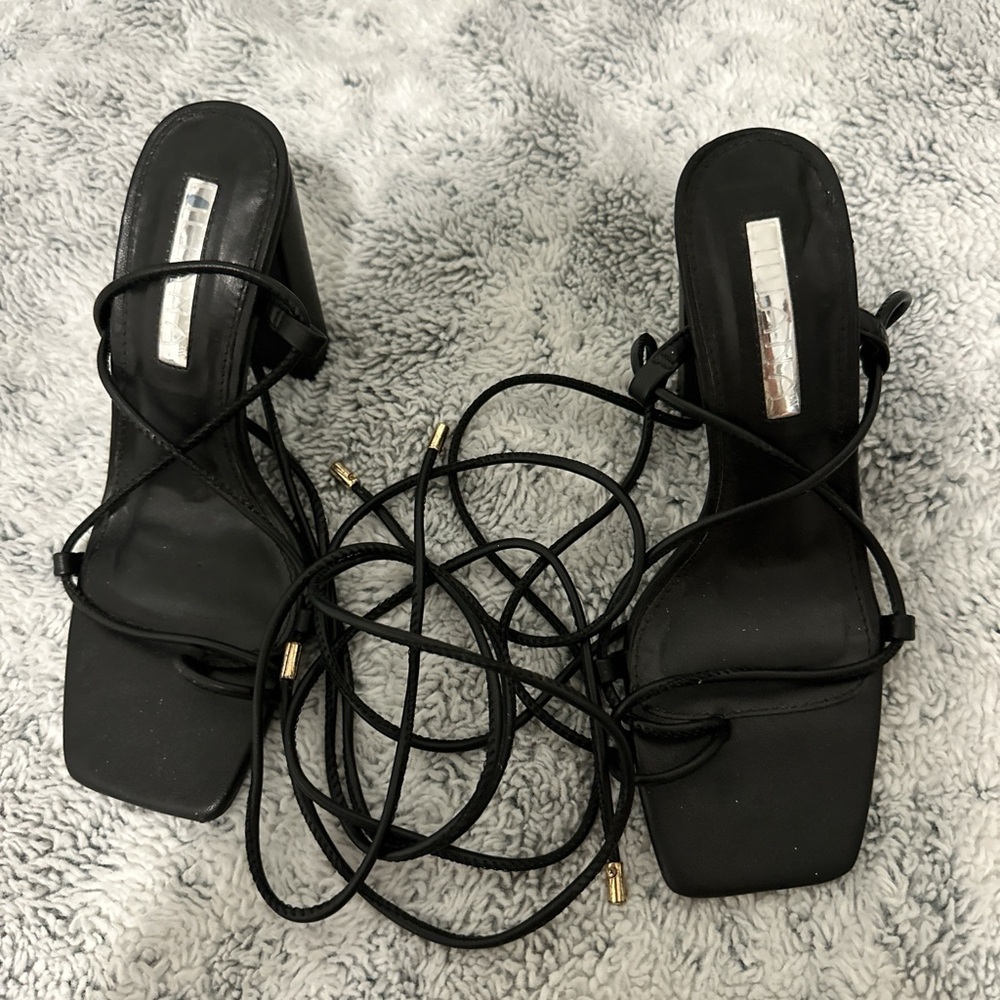 Elegant Black Strappy Women's Heels